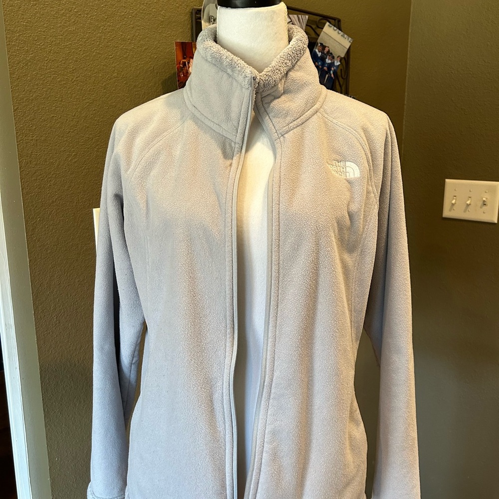 Women’s Gray North Face coat - Size L